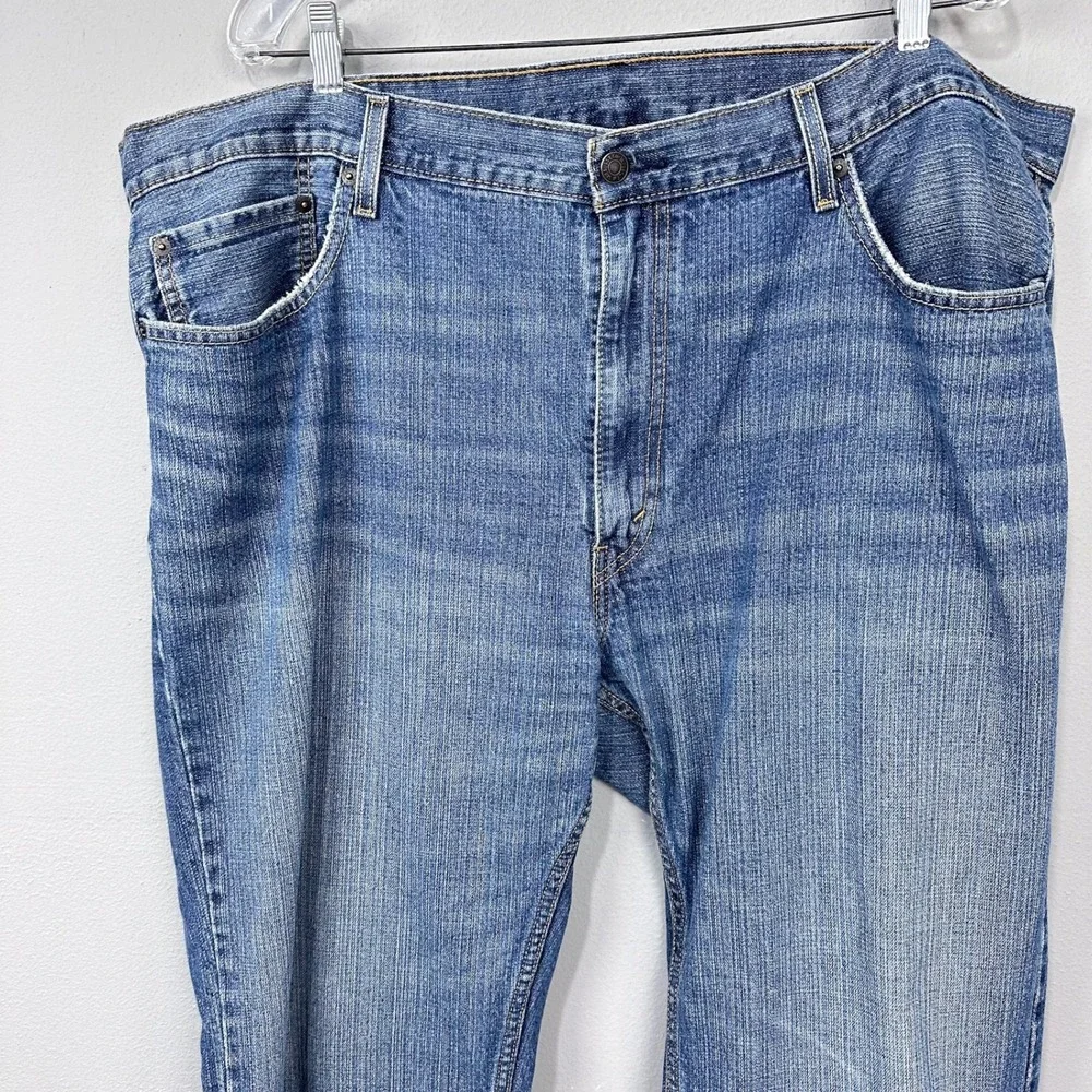 Levi's 559 Relaxed Straight Jeans Mens 44x32 Blue Medium‎ Wash Denim Cotton